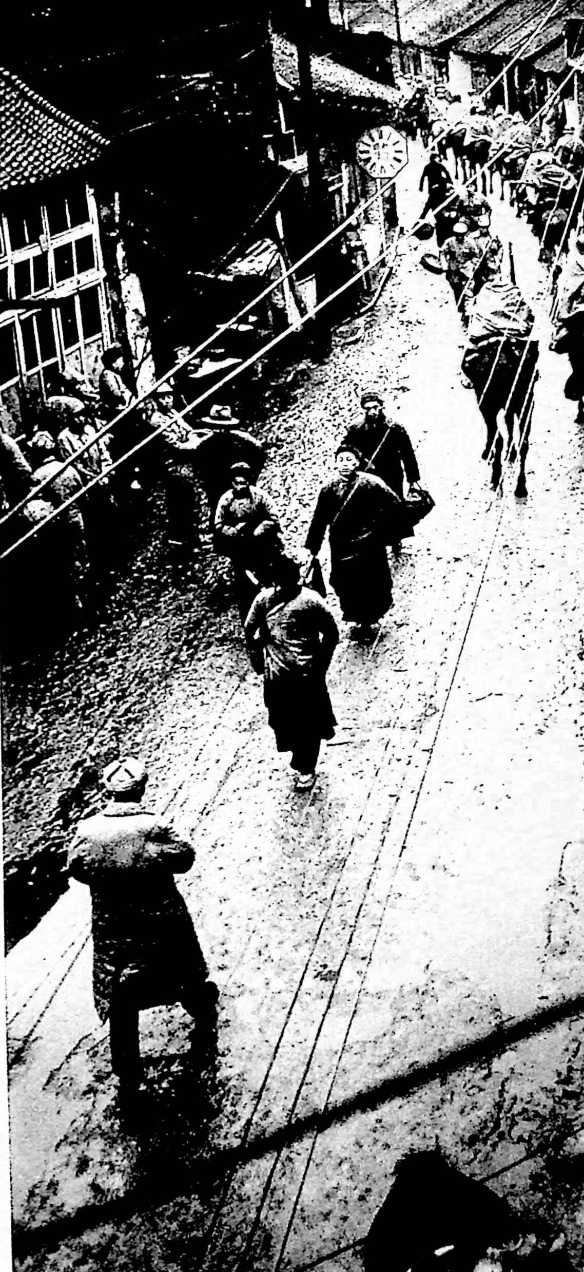 Assignment Shanghai: Photographs on the Eve of Revolution: 2003 1st ed