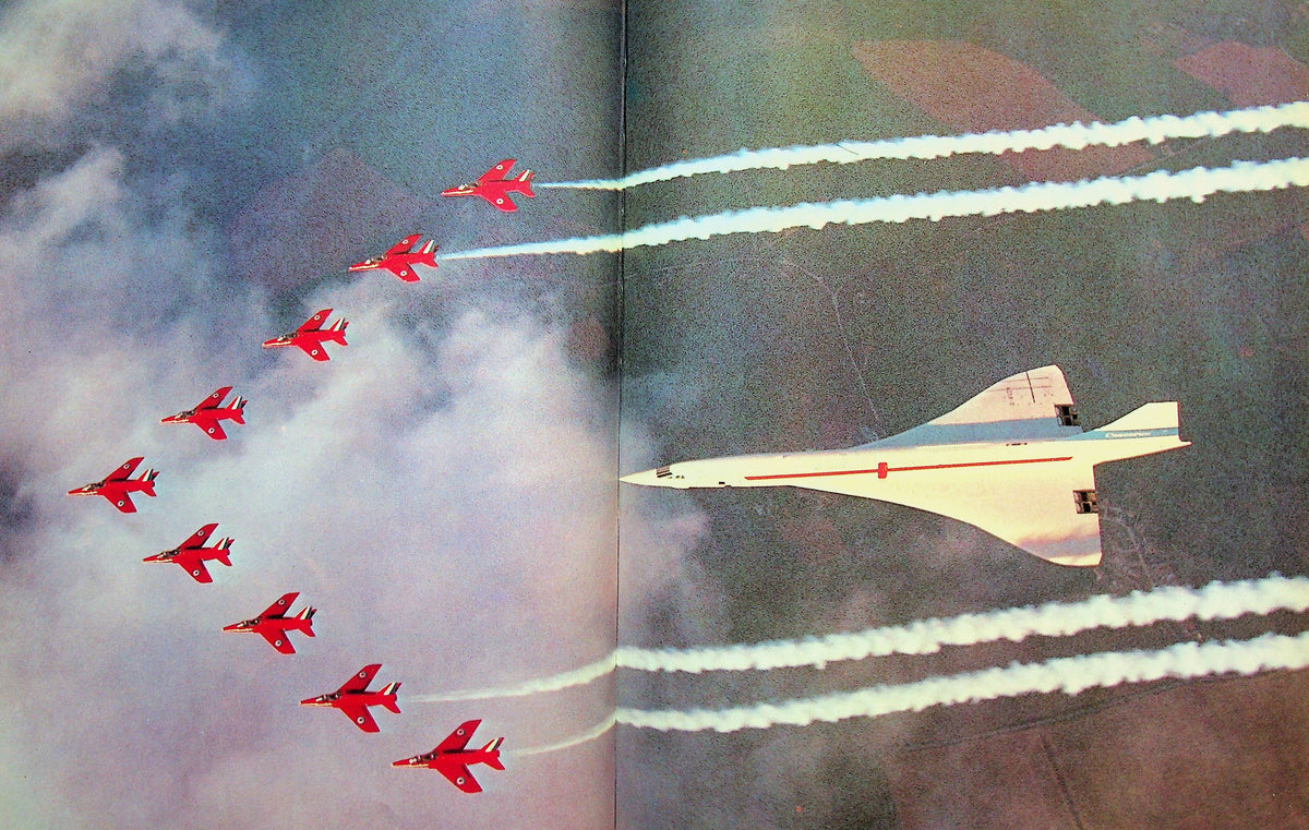 Red Arrows by Ray Hanna: 1973: First Ed.Hardback; Reds' History & The Days of the Gnat